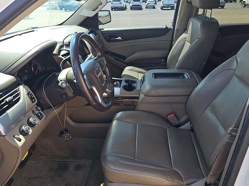 Used 2015 GMC Yukon XL SLT w/ HD Trailering Package AWD/4WD image 9