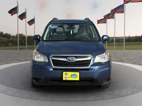 Used 2015 Subaru Forester 2.5i Premium AWD/4WD image 2