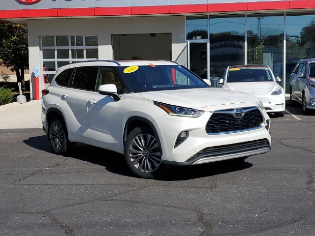 Used 2021 Toyota Highlander Platinum AWD/4WD image 38