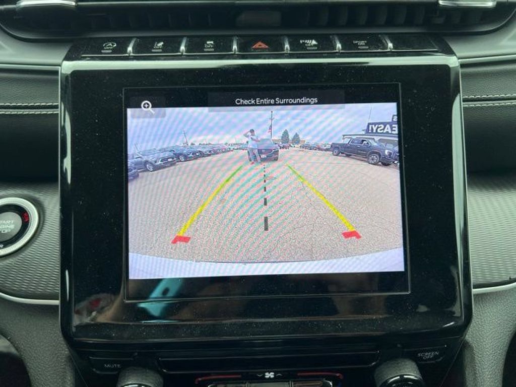 Used 2023 Jeep Grand Cherokee L Laredo AWD/4WD image 28
