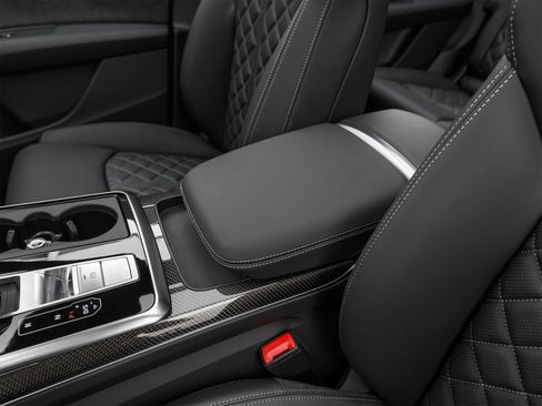 Used 2021 Audi SQ7 Premium Plus AWD/4WD image 38