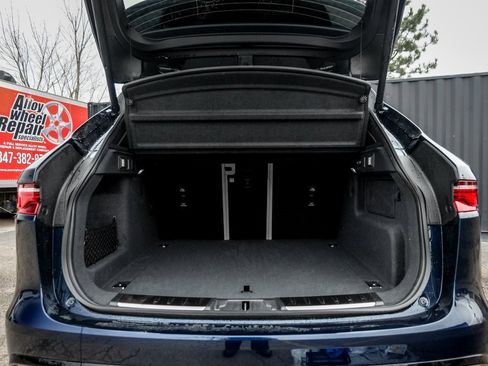 New 2026 Jaguar F-PACE R-Dynamic S image 8