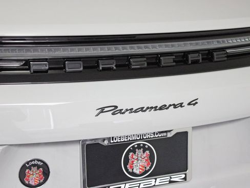 Used 2025 Porsche Panamera 4 image 13