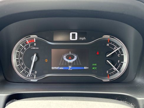 Used 2018 Honda Pilot Touring image 21
