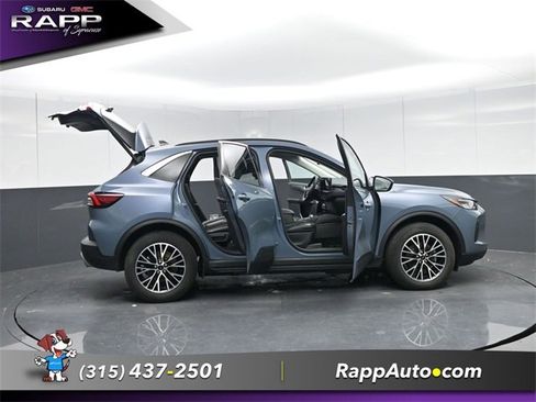 Used 2023 Ford Escape SE image 31