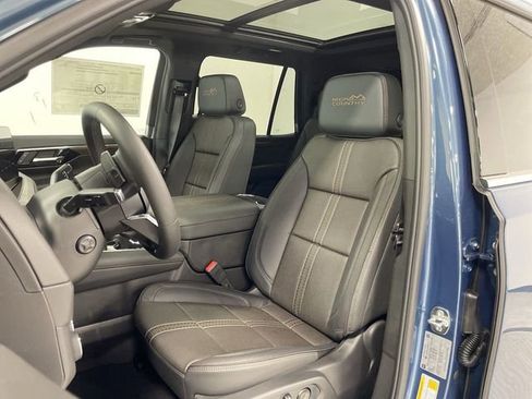 New 2026 Chevrolet Tahoe High Country w/ Sun And Tow Package AWD/4WD image 11
