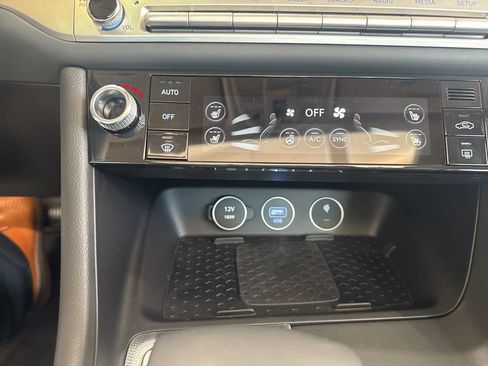 Used 2026 Genesis G70 2.5T Prestige image 12