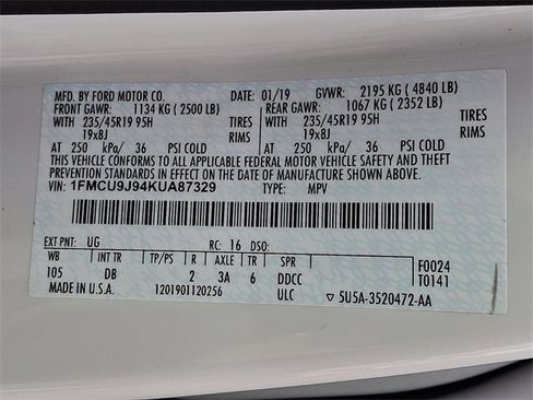 Used 2019 Ford Escape Titanium w/ U9j03 - Titanium Tow Package image 28