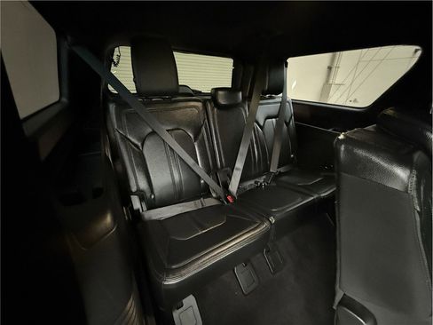 Used 2019 Ford Expedition Max Limited image 22
