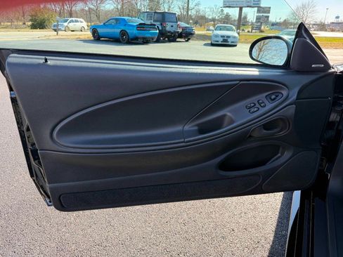 Used 2002 Ford Mustang GT image 37