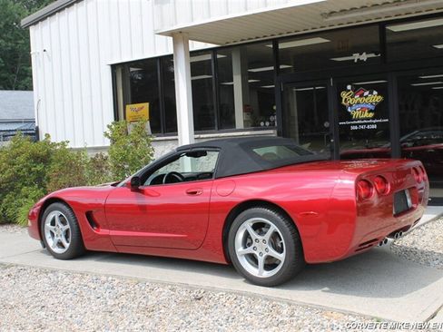Used 2002 Chevrolet Corvette Convertible w/ Preferred Equipment Group2 RWD image 6