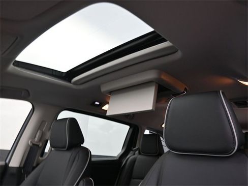 Used 2025 Honda Odyssey Touring image 15