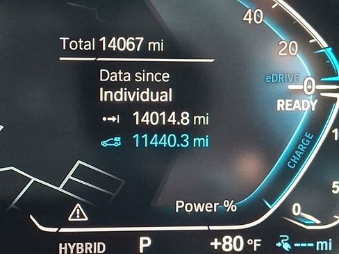 Used 2023 BMW 530e xDrive w/ Premium Package AWD/4WD image 21