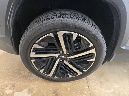 Used 2026 Chevrolet Equinox RS FWD image 10