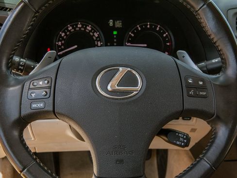 Used 2010 Lexus IS 250C RWD image 15