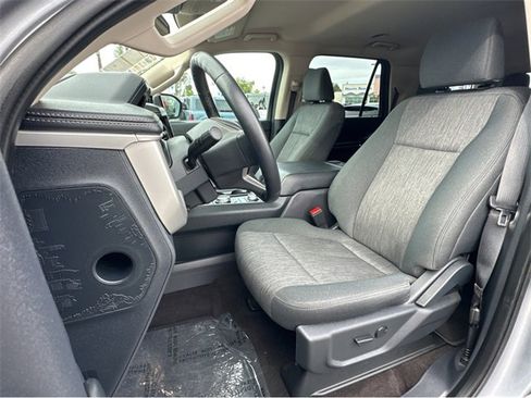 Certified 2022 Ford Expedition XLT image 16