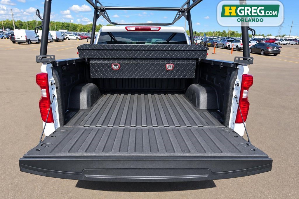 Used 2025 Chevrolet Silverado 1500 W/T w/ WT Value Package AWD/4WD image 17