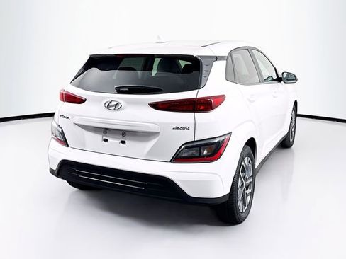 Certified 2023 Hyundai Kona SEL image 8