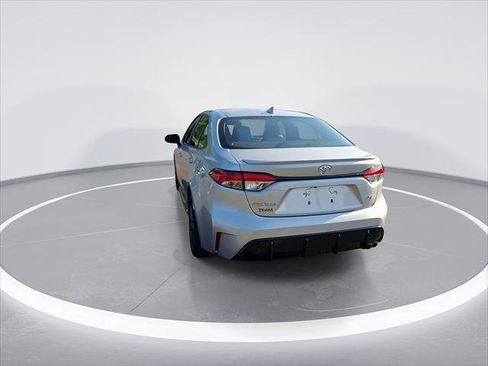 Certified 2025 Toyota Corolla SE FWD image 9
