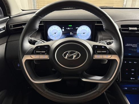 Used 2023 Hyundai Tucson Limited FWD image 16