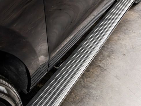 Used 2025 Lincoln Navigator Black Label AWD/4WD image 13