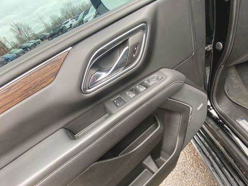 Used 2023 Chevrolet Tahoe Premier w/ Advanced Technology Package image 23