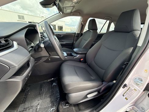 Certified 2025 Toyota RAV4 LE FWD image 13