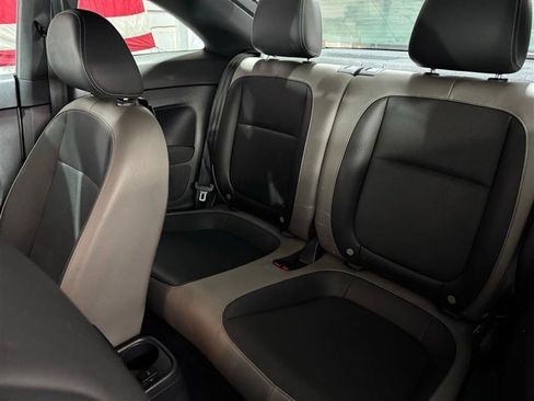 Used 2015 Volkswagen Beetle 1.8T image 10