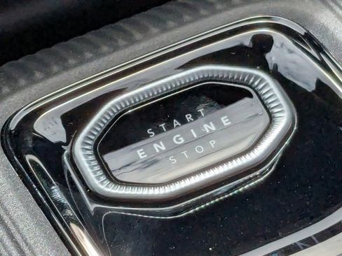 New 2026 Jeep Cherokee Overland image 30