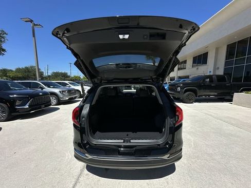 Used 2024 GMC Terrain AT4 w/ Tech Package AWD/4WD image 30