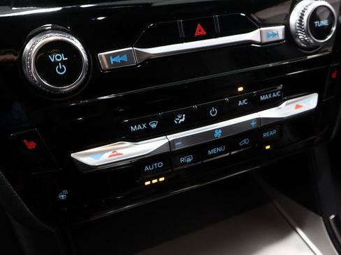 Certified 2024 Ford Explorer ST-Line w/ Class IV Trailer Tow Package image 33