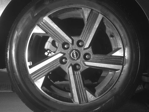 Used 2025 Nissan Sentra SV FWD image 15