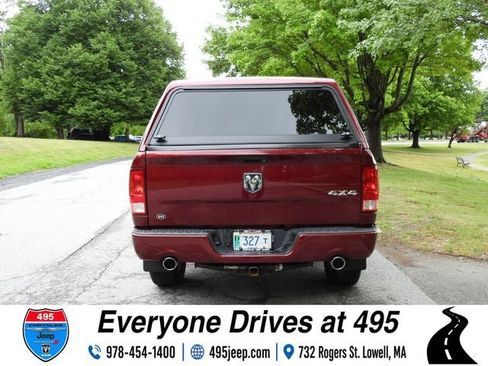 Used 2018 RAM 1500 Express w/ Express Value Package AWD/4WD image 4