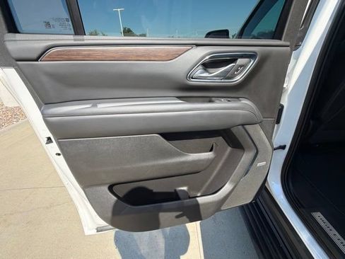 Certified 2022 Chevrolet Suburban High Country AWD/4WD image 24