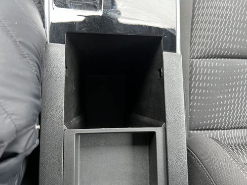 Used 2025 Chevrolet Equinox LT image 26