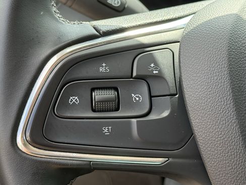 Used 2025 Buick Encore GX Preferred image 16