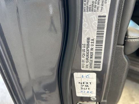 Certified 2023 Jeep Grand Cherokee L Altitude image 43