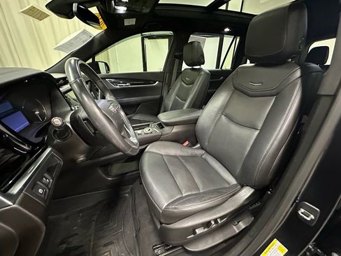 Used 2020 Cadillac XT6 Premium Luxury image 28