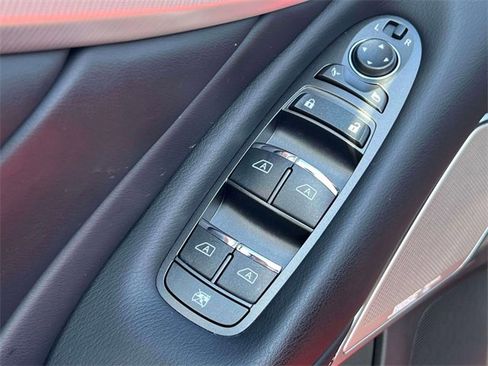Used 2023 INFINITI Q50 Luxe image 18