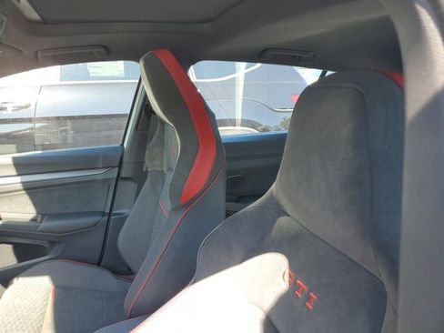 New 2026 Volkswagen GTI SE FWD image 16