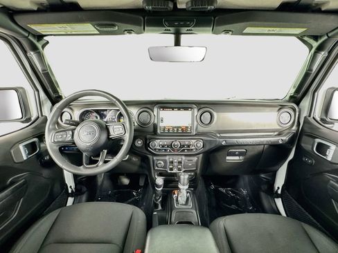 Used 2023 Jeep Wrangler Unlimited w/ Cold Weather Group AWD/4WD image 16
