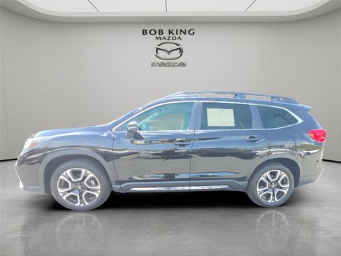 Used 2023 Subaru Ascent Limited AWD/4WD image 8