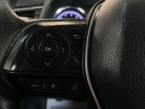 Used 2020 Toyota Camry LE image 24