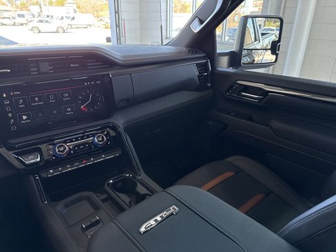 Used 2026 GMC Sierra 2500 AT4 w/ AT4 Premium Plus Package image 67