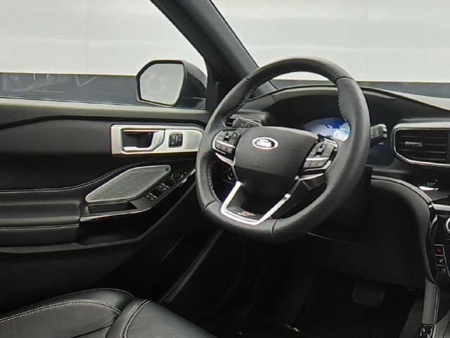 Used 2024 Ford Explorer ST w/ Technology Package AWD/4WD image 24