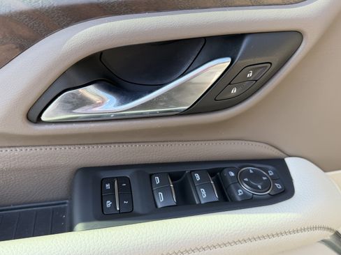 Used 2021 GMC Yukon Denali w/ Denali Ultimate Package AWD/4WD image 15