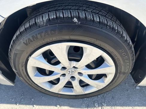 Used 2024 Toyota Corolla LE image 22