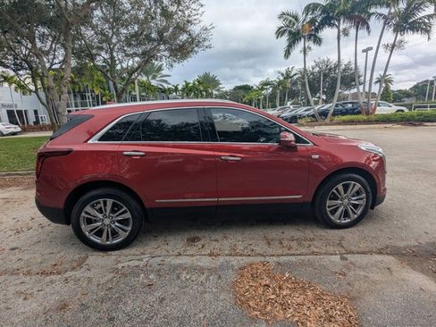 Used 2024 Cadillac XT5 Premium Luxury image 4