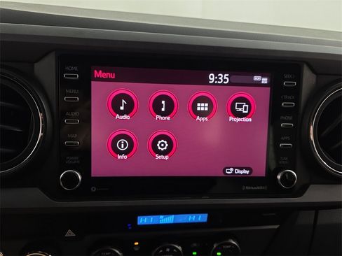 Used 2021 Toyota Tacoma TRD Off-Road image 14