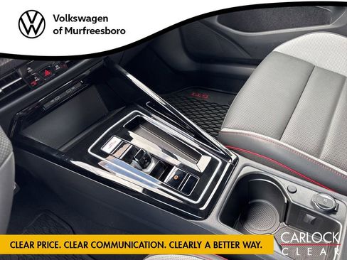 Certified 2025 Volkswagen GTI SE image 20